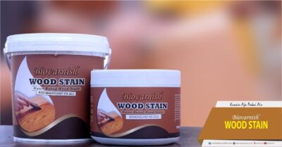 Produk Biovarnish wood stain warna walnut brown untuk finishing ulang meja makan.