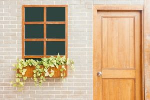 Read more about the article Cat Kayu yang Bagus untuk Pintu Utama sesuai dengan Jenis Bahannya