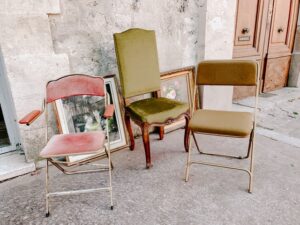 Read more about the article Mau Beli Furnitur Jati Belanda Bekas? Cek 7 Hal Ini agar Tidak Rugi ￼
