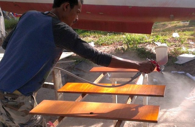 Cegah Jamur Pada Furniture Kayu Pinus Dengan Cat Anti Cegah Jamur Pada Furniture Kayu Pinus Dengan Cat Anti