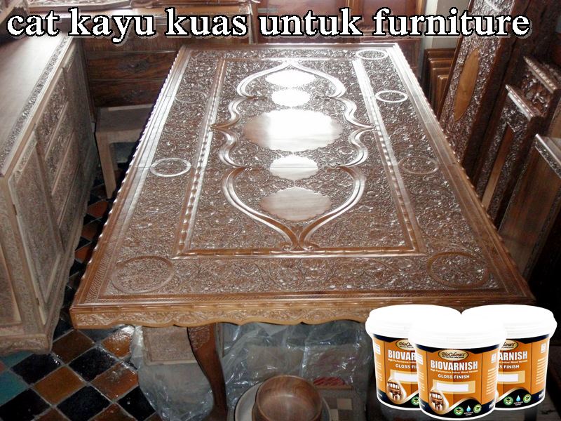 cat-kayu-kuas-untuk-furniture-ukir