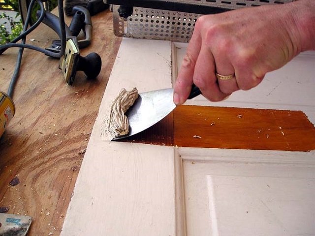cara mengecat kayu yang sudah dicat